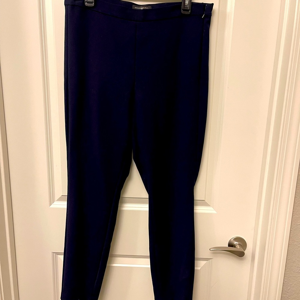 Banana Republic light wool ankle pants
